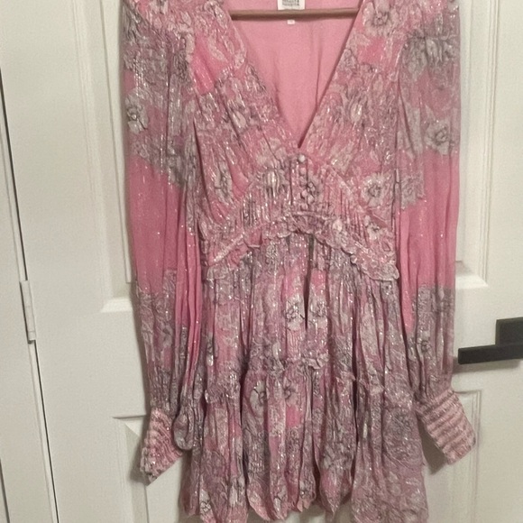 Hemant & Nandita pink metallic embroidered tiered Mini Dress size M - Picture 13 of 14